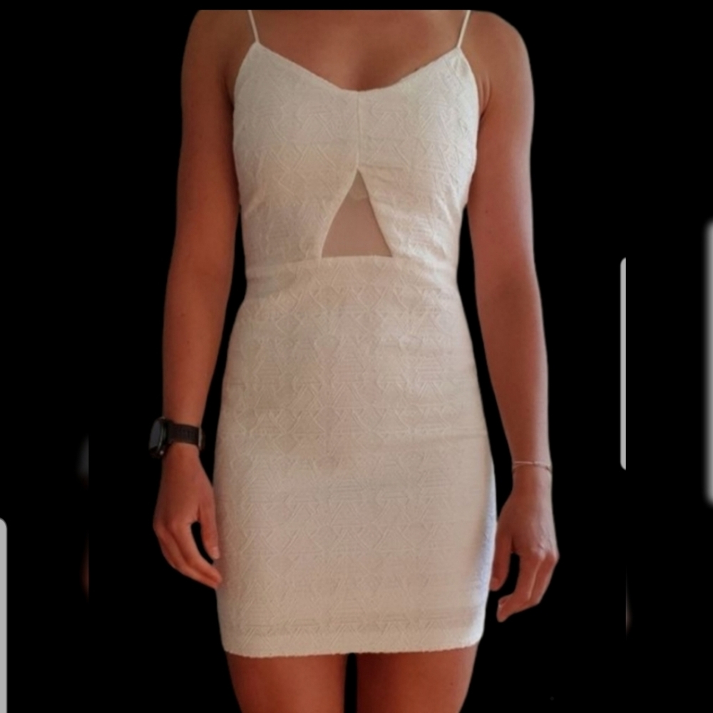 Zara trafaluc embroided strapped mini dress, Large, White, Spaghetti Stripe